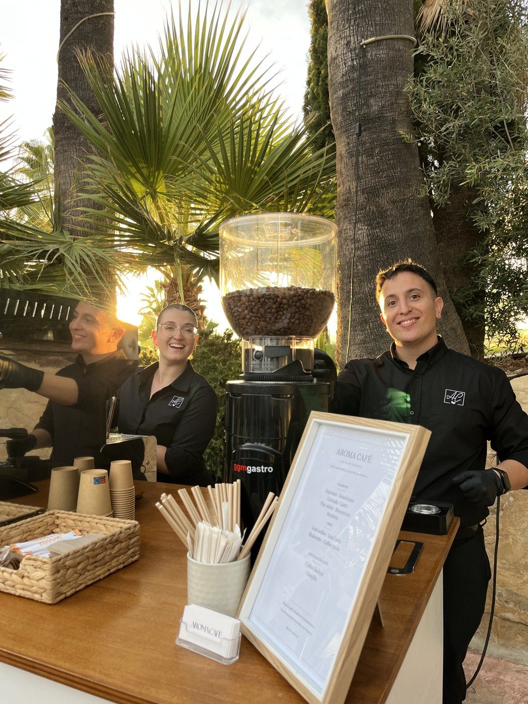 Equipo de Aroma Café